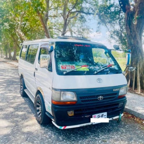 HIACE Van For Sale in Kattankudy